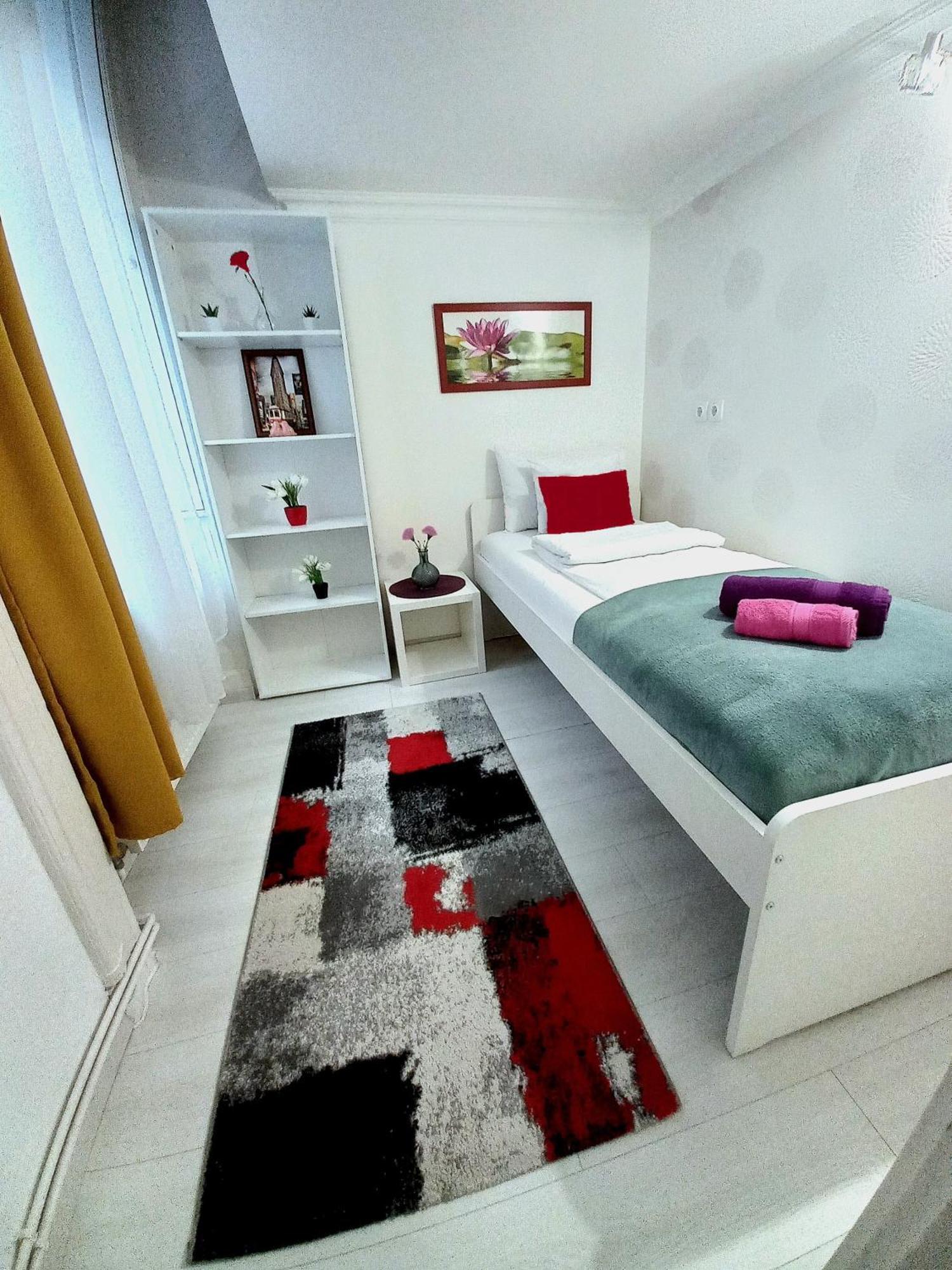 Mariann'S Modern Apartment In The City Center Budapest Exteriör bild